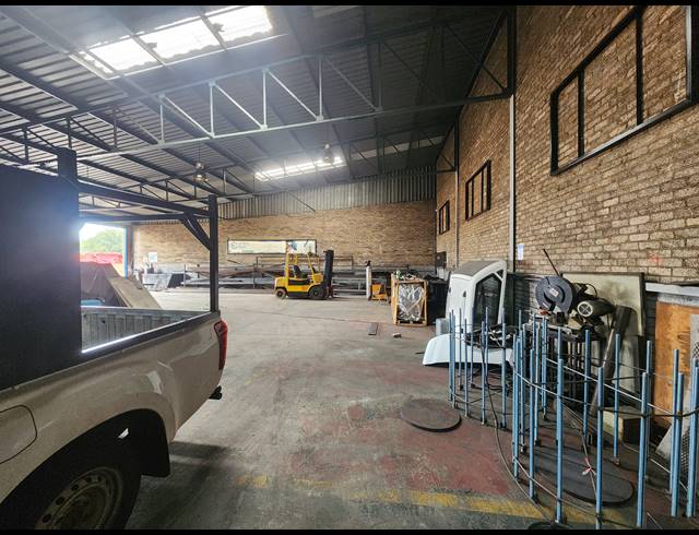 440M² WAREHOUSE TO LET IN WADEVILLE